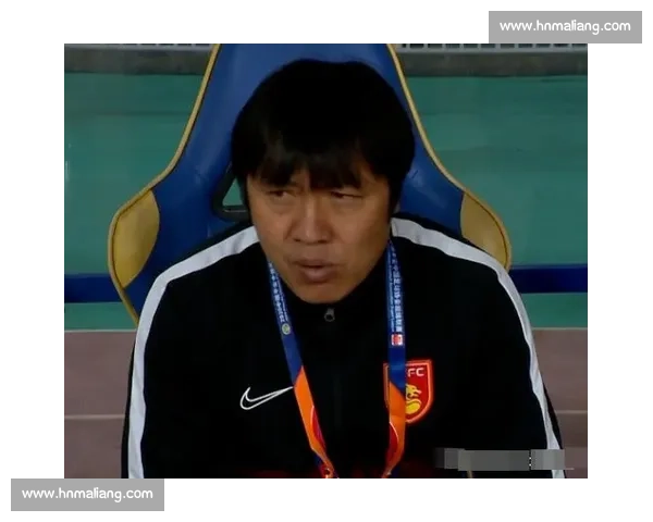 重庆国脚赛后饮酒风波：职业边界争议与舆论撕裂